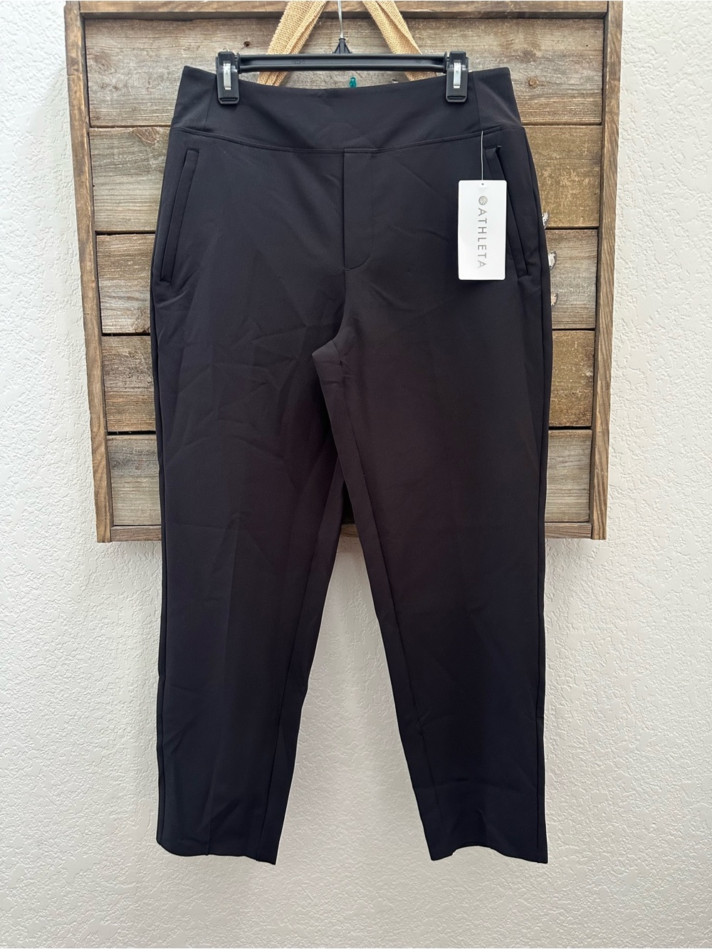 Athleta Endless pant black pull on trousers ladies size 10 NWT